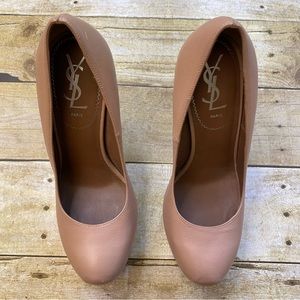 Saint Laurent Nappa Tribtoo Pumps in Nude